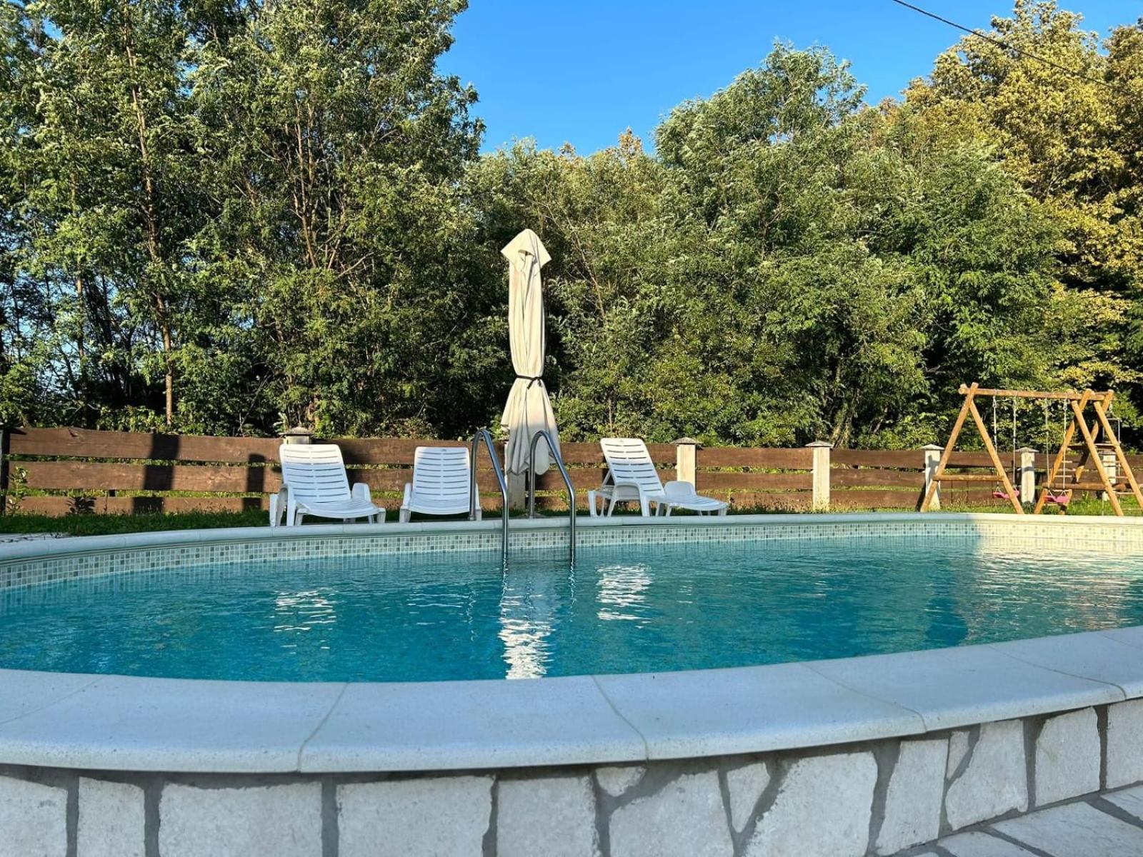 Villa Kuca Za Odmor Mazuran Karlovac Esterno foto