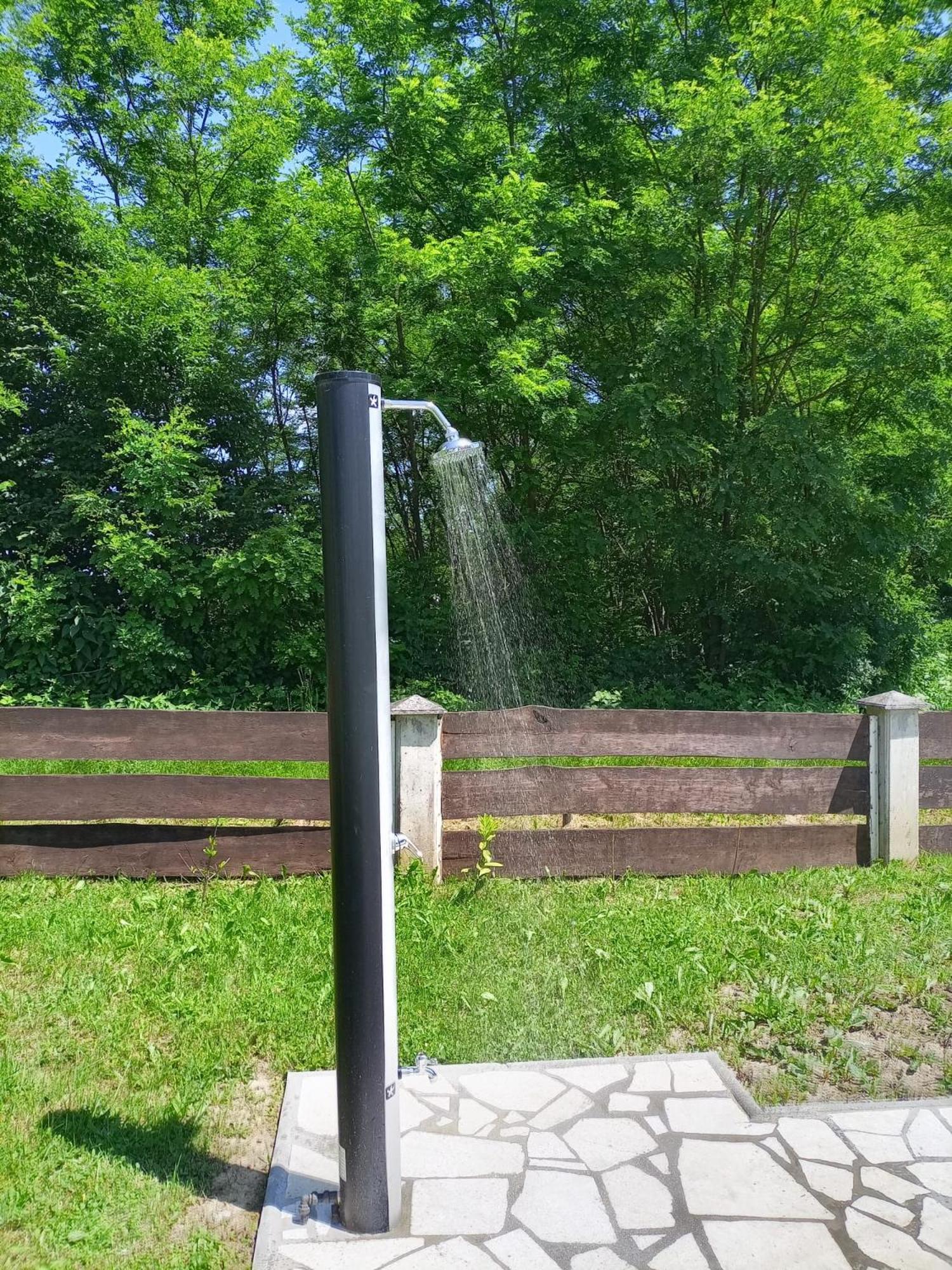 Villa Kuca Za Odmor Mazuran Karlovac Esterno foto
