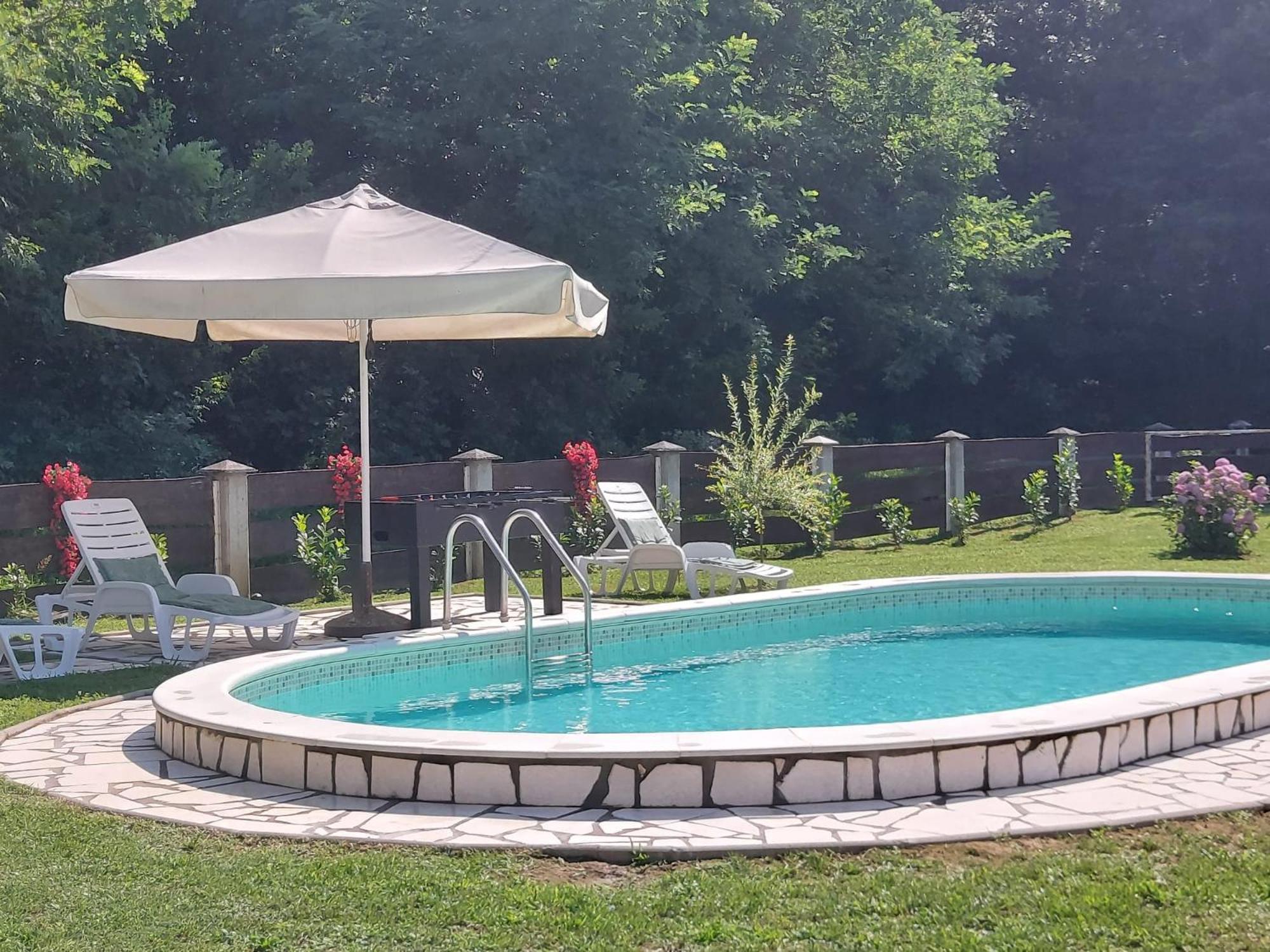 Villa Kuca Za Odmor Mazuran Karlovac Esterno foto