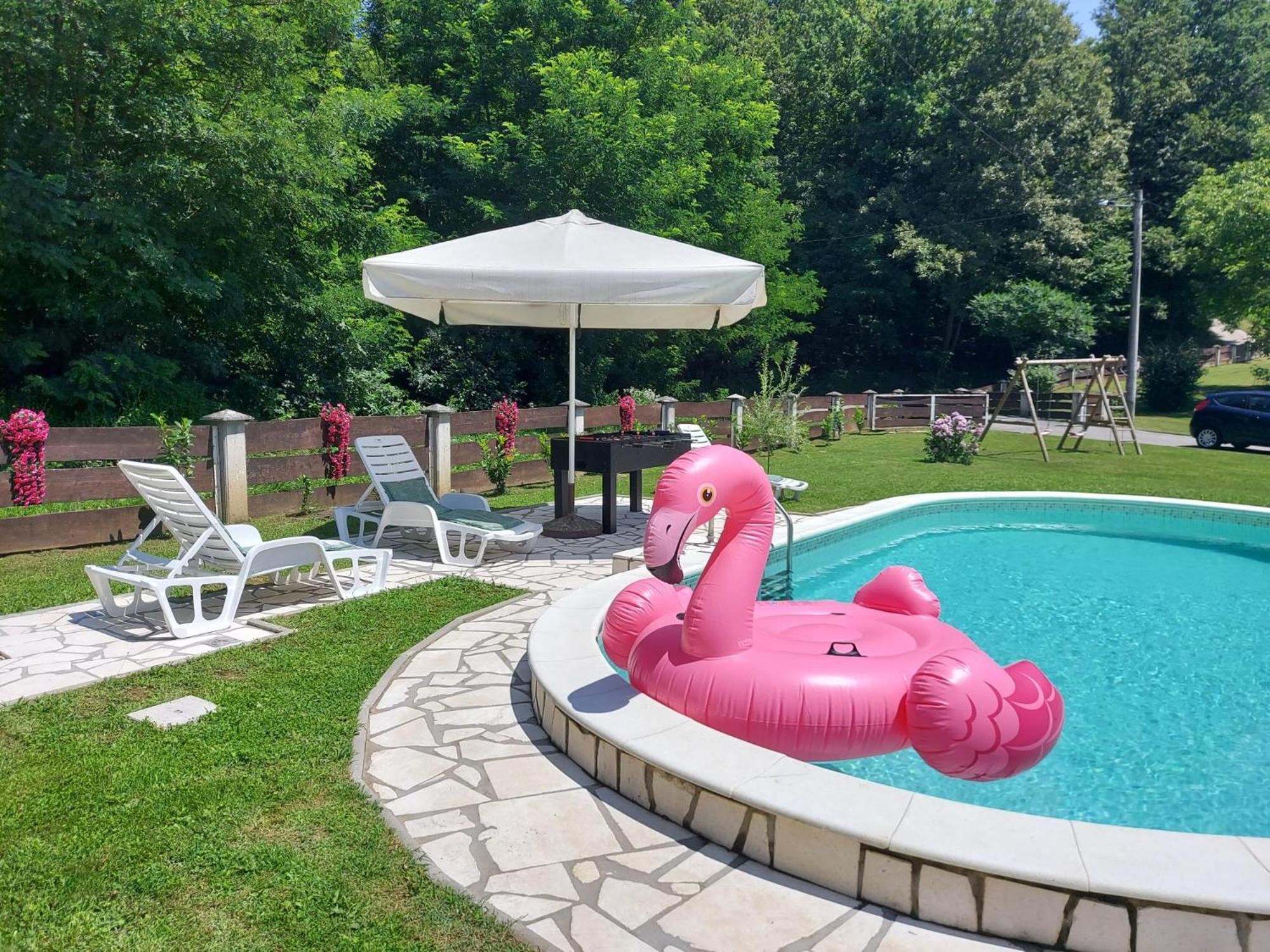 Villa Kuca Za Odmor Mazuran Karlovac Esterno foto