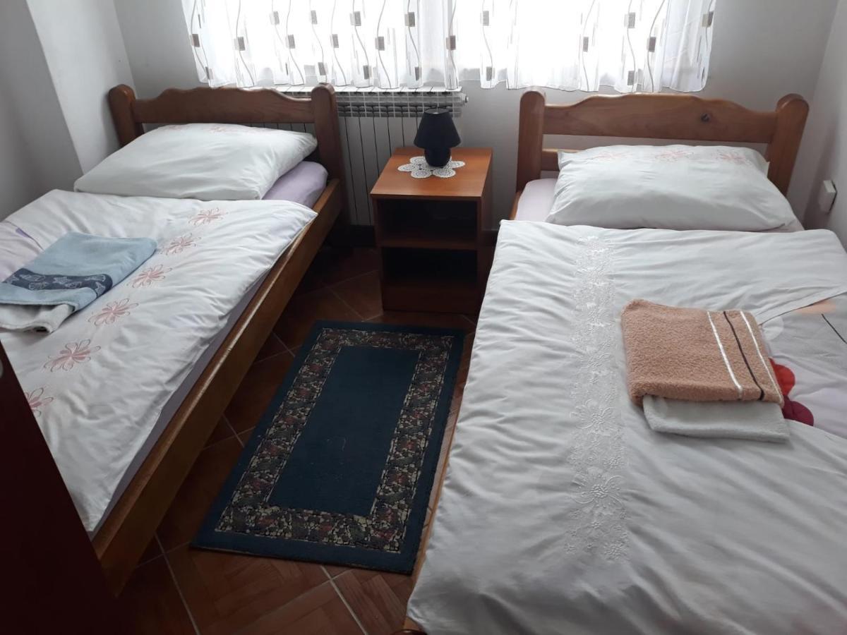 Villa Kuca Za Odmor Mazuran Karlovac Esterno foto